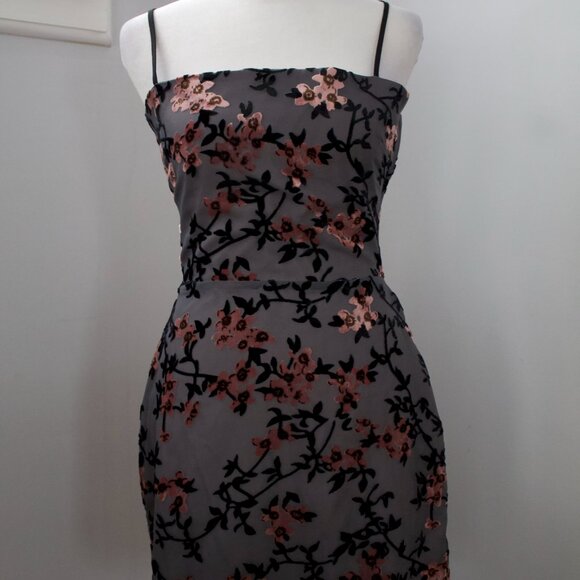 NWT Lovers + Friends Divina Velvet Pink Blossom Mini Dress - Picture 3 of 5